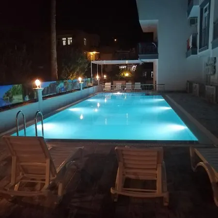 Aparthotel Antik Homes *